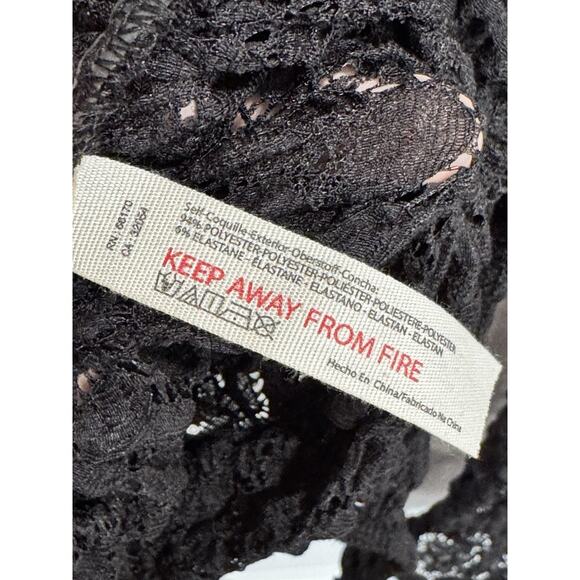 Free People Day And Night Black Lace Bodysuit Stretchy High Neck Size Large - Picture 9 of 10